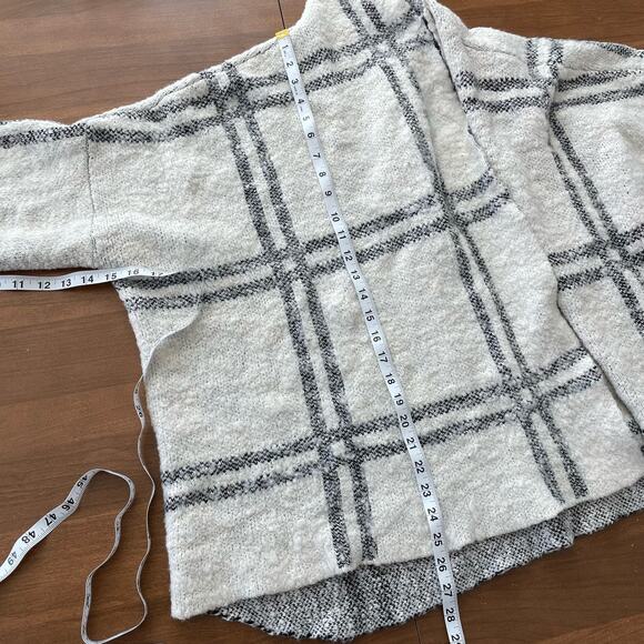 Free People | Womens Grey & White Windowpane Plaid Oversized Wool Blend Cardigan - Picture 9 of 10